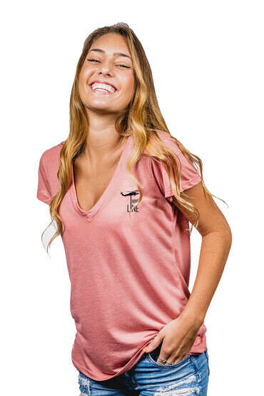 Nine Line slouchy V-Neck in mauve from front